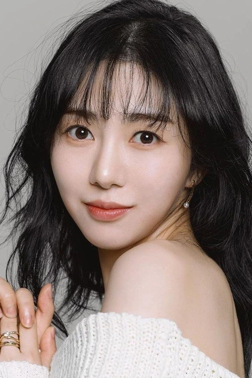권민아