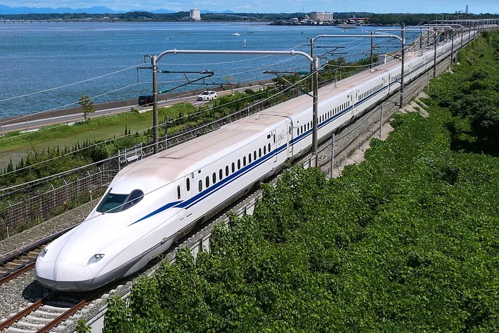 신칸센 N700S