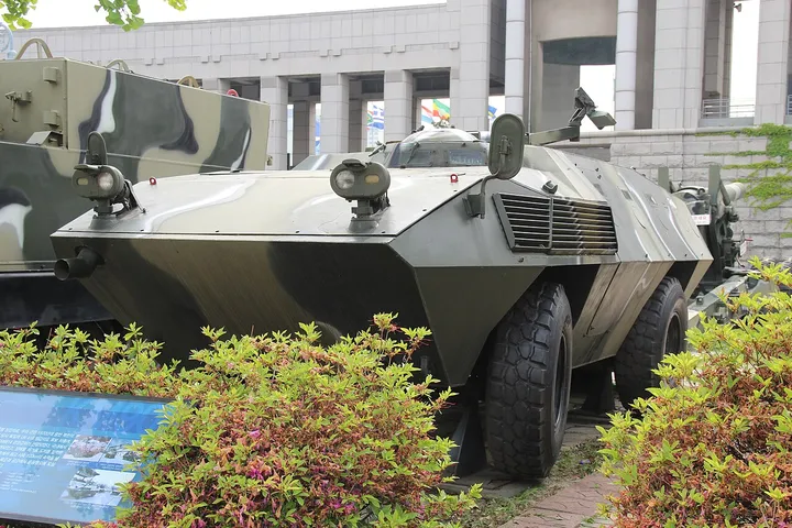 KM900 장갑차